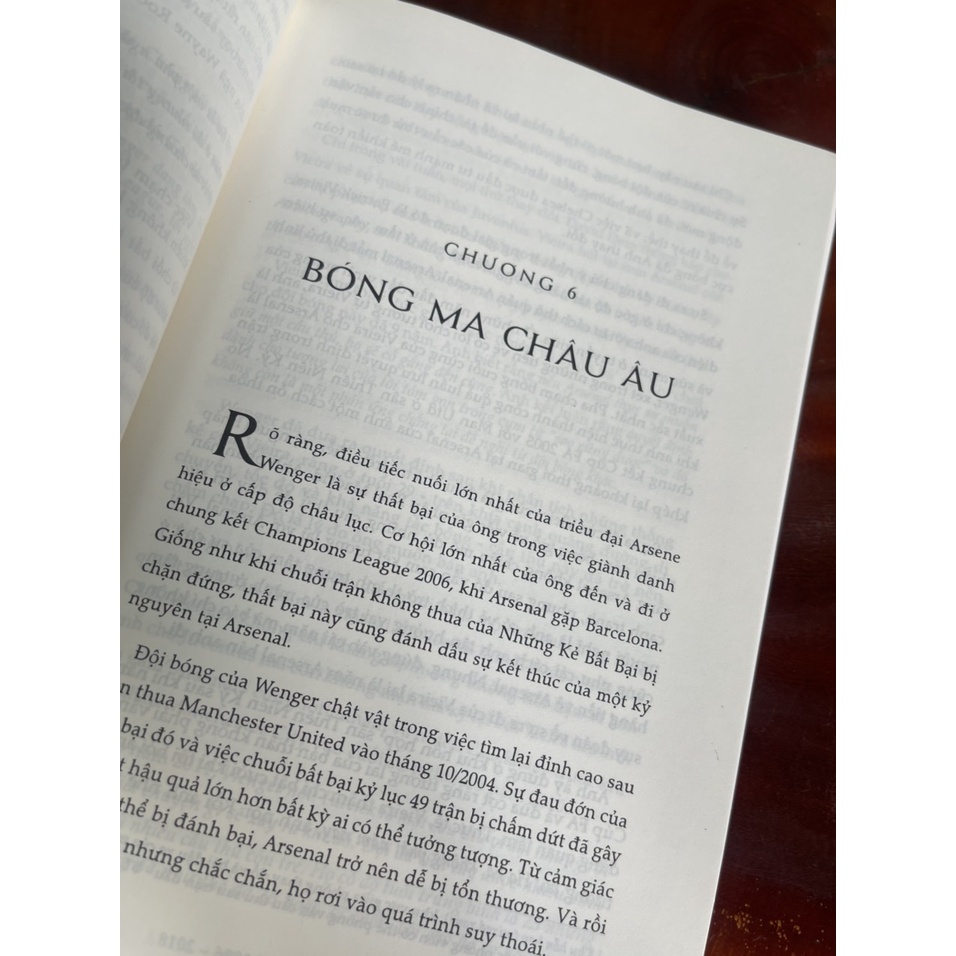 Sách - Arsene Wenger Và Câu Chuyện Arsenal 1996-2018 – John Cross – Phoenix Books –Phượng Hoàng – NXB Văn hóa – Văn nghệ