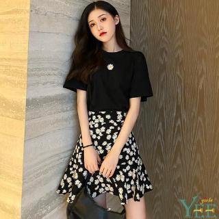 Set Áo Thun Ngắn Tay + Chân Váy Họa Tiết Hoa Cúc Thời Trang Cho Nữ