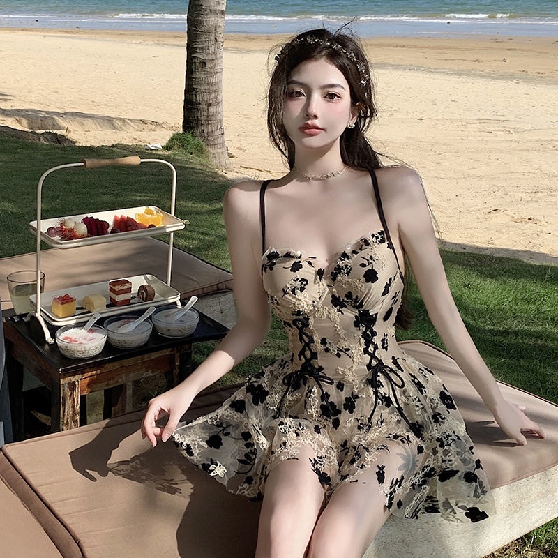 Bộ Đồ Bơi Một Mảnh Có Đệm Nâng Ngực Che Phủ Vòng Eo Gợi Cảm