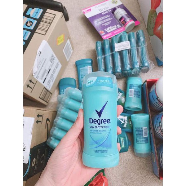 Lăn nách Degree Mỹ