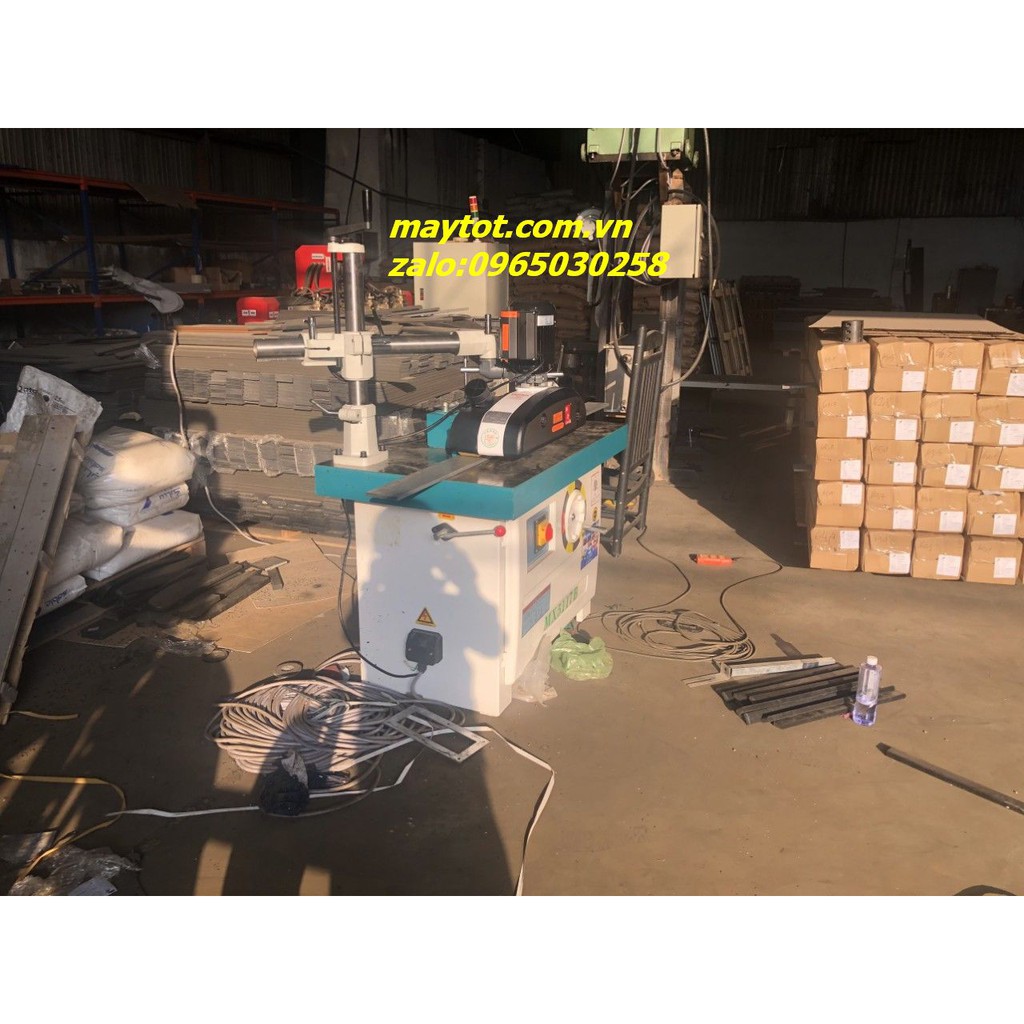 Máy tỳ phôi gỗ