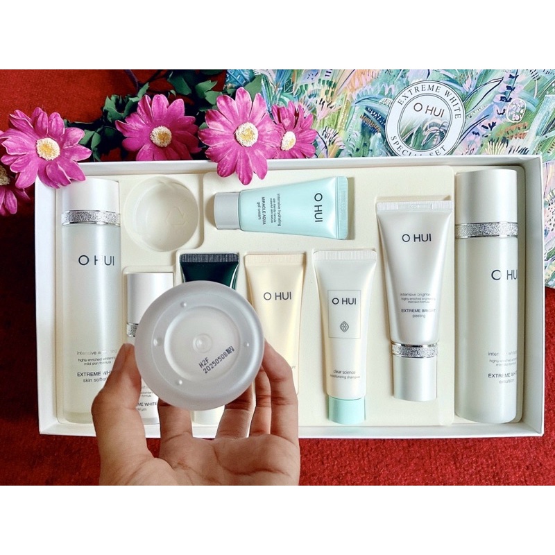 Sét Ohui Dưỡng Trắng, Mờ Thâm Extreme White Hàn Quốc