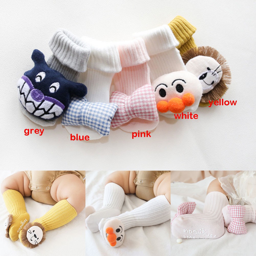 Vớ cotton giữ ấm chống trượt in họa tiết xinh xắn dành cho bé