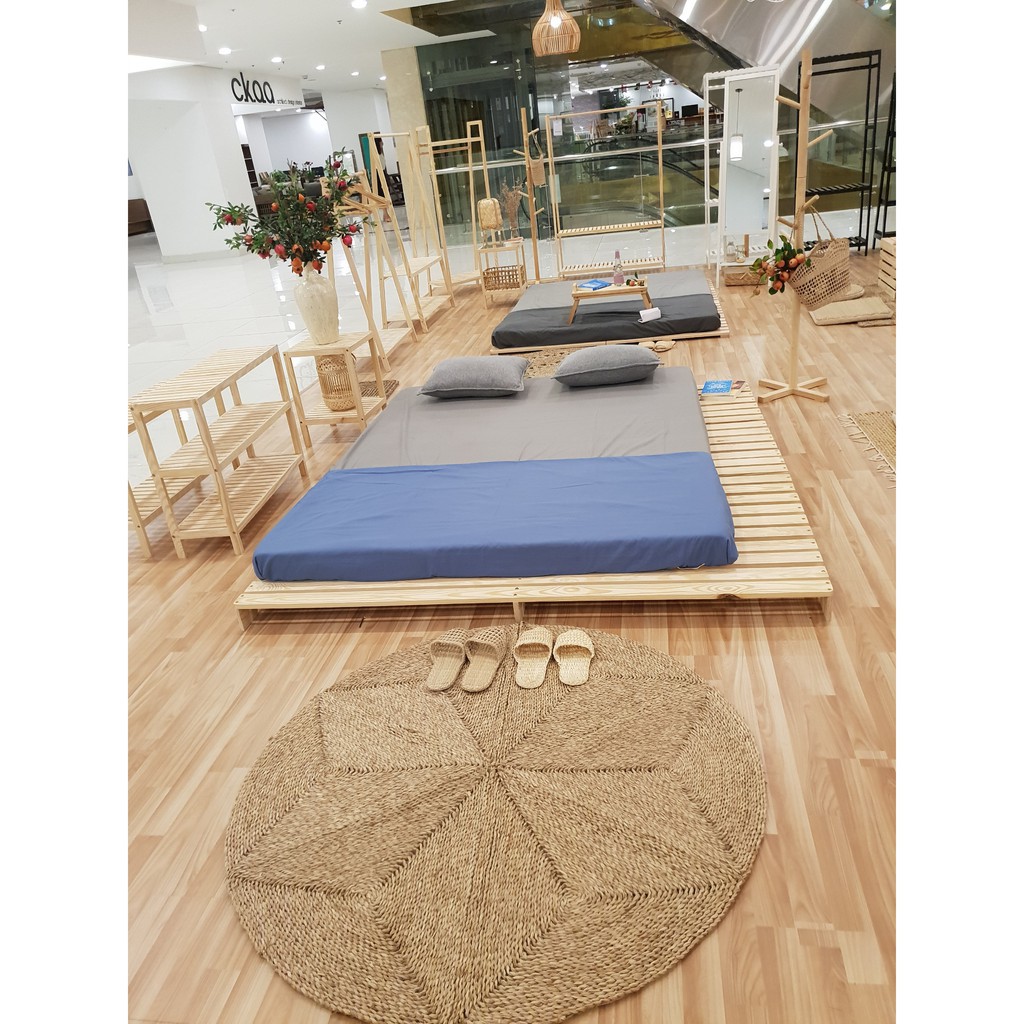 Giường Ngủ Pallet Gỗ Thông Homefil Khác Biệt Hoàn Toàn Với Những Sản Phẩm Pallet Phế Thải GIÁ RẺ Khác Trên Thị Trường