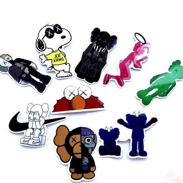 10 Sticker dán kaws trang trí vali, nón bảo hiểm