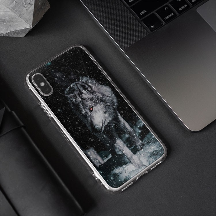 Ốp Lưng chó sói mắt đ cô đơn trong tuyết Iphone 7/7Plus/8/8Plus/X/Xs/Xs Max/11/11 Promax/12/12 Promax WOL20210027