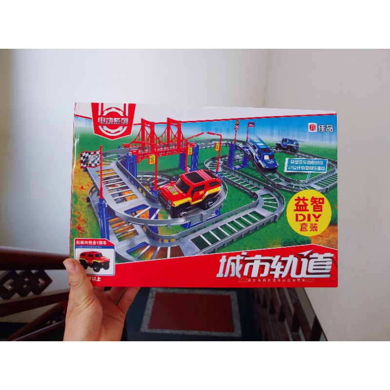 Bộ ô tô tàu hỏa đường ray 88 chi tiết . đồ chơi lắp ráp cho bé
