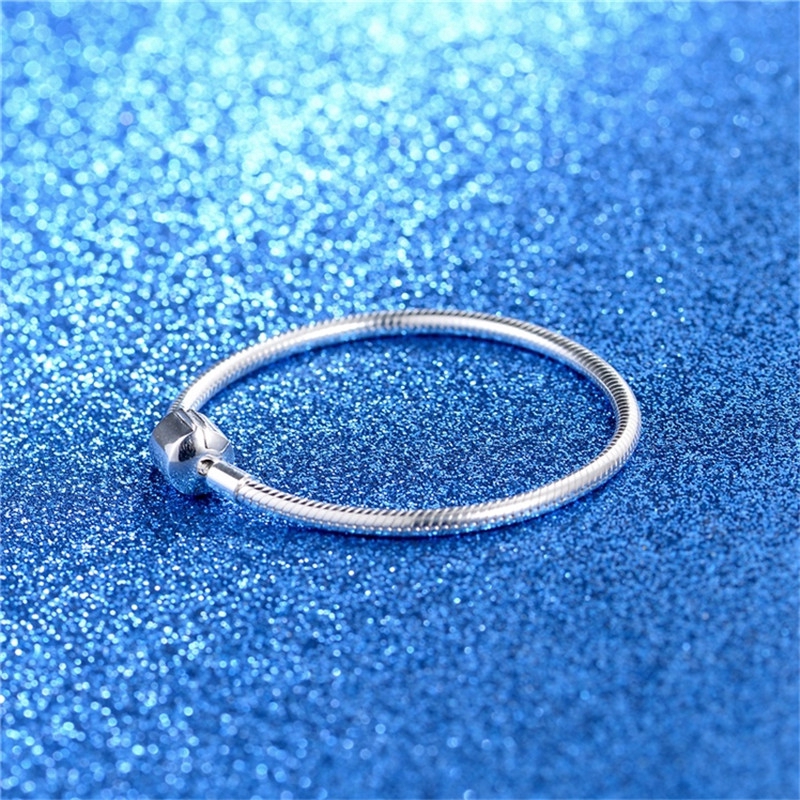 Vòng đeo tay kiểu dáng thời trang cá tính