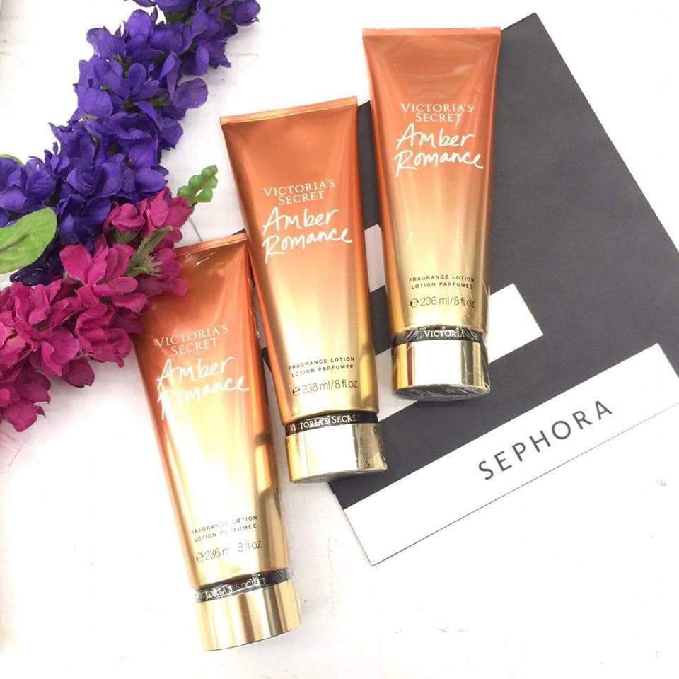 DƯỠNG THỂ VICTORIA'S SECRET AMBER ROMANCE