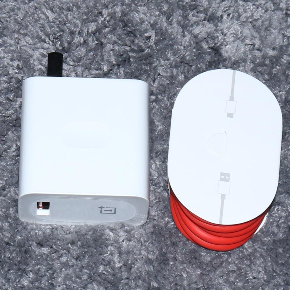 Sạc Nhanh Warp Charge 30W OnePlus 7 Pro/ Oneplus 8 hàng chính hãng bảo hành 12 tháng