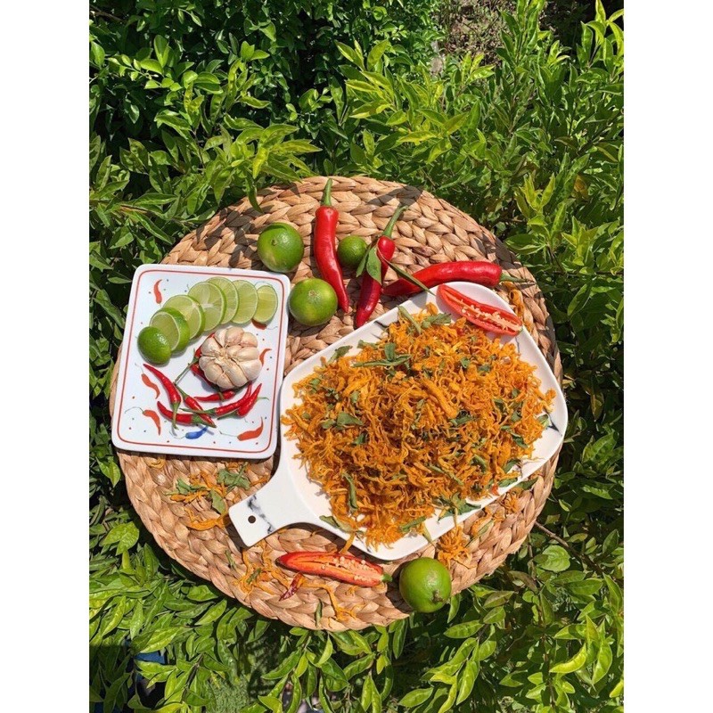 KHÔ GÀ LÁ CHANH 300G - ĂN VẶT KATIA | BigBuy360 - bigbuy360.vn