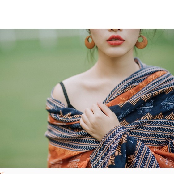 Khăn quàng cổ mùa thu_ họa tiết