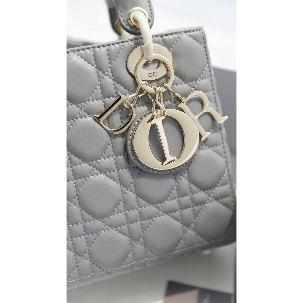 TÚI CD LADY SZ20 TAG VÀNG