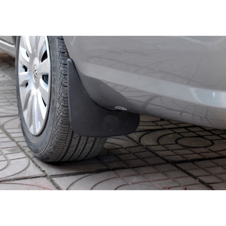 Bộ 4 Chắn Bùn Nhựa Dẻo Xe Cruze đời 2009 đến 2020 kèm ốc vít  lắp vừa form xe, lắp đặt dễ dàng tại nhà