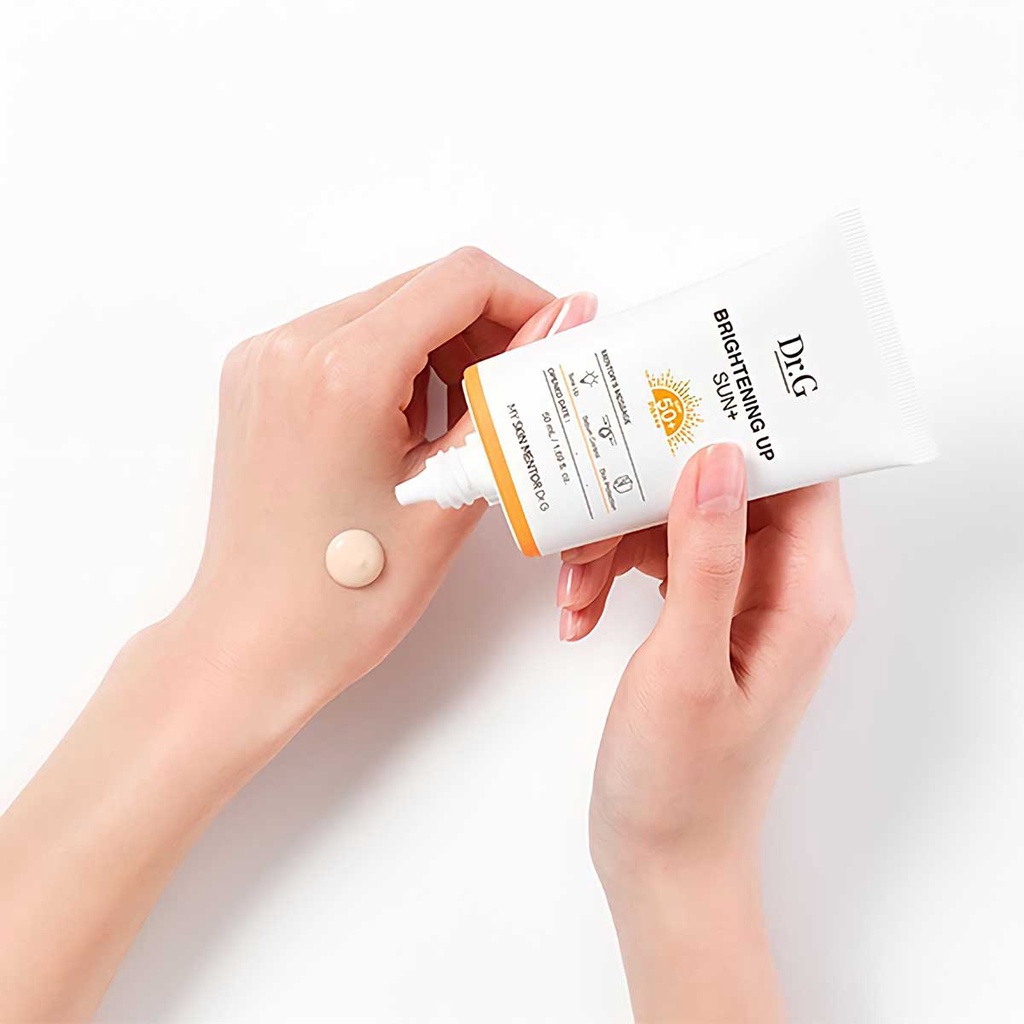 Kem Chống Nắng Dr.G Brightening Up Sun+ SPF50+ PA+++ 50ml Nâng Tông Kiềm Dầu Làm Sáng Da