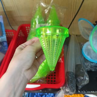 RỌ (PHỄU) ĐỰNG GIUN CHO CÁ ĂN