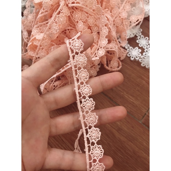 Ren viền- ren chân thêu trang trí váy áo, làm phụ kiện handmade, DIY cho doll