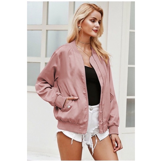 Áo bomber lụa túi bấm