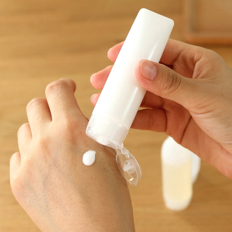 (Hàng Mới Về) Chai Rỗng 30 / 50ml Có Nắp Dùng Đựng Mỹ Phẩm Khi Đi Du Lịch