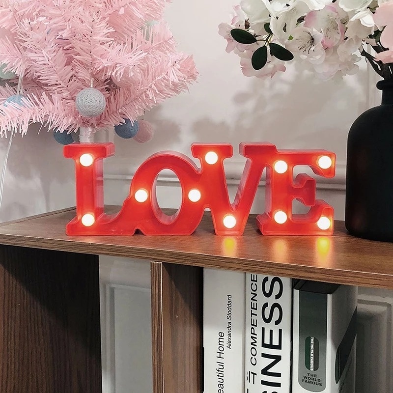 Đèn LED chữ LOVE nối liền 4 màu dùng cho trang trí phòng trẻ em / tiệc cưới / ngày Valentine