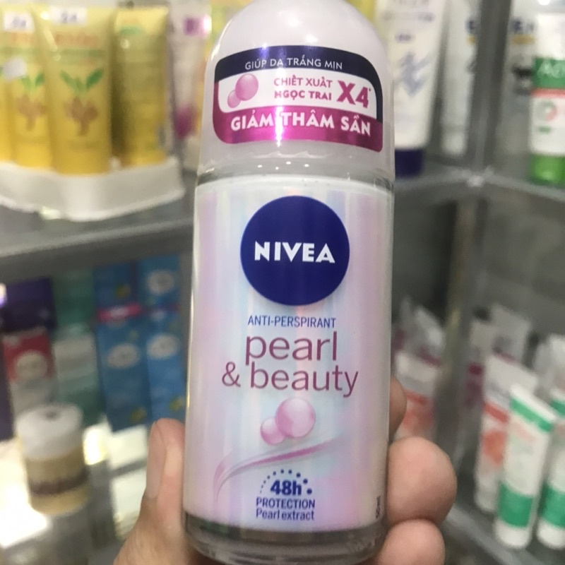 Lăn Khử Mùi Ngọc Trai Sáng Mịn Nivea Pearl &amp; Beauty 50ml