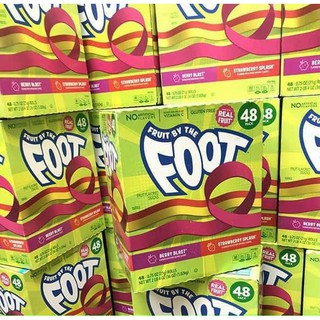 Kẹo dẻo fruit by the FOOT - Mỹ (1 cuộn)