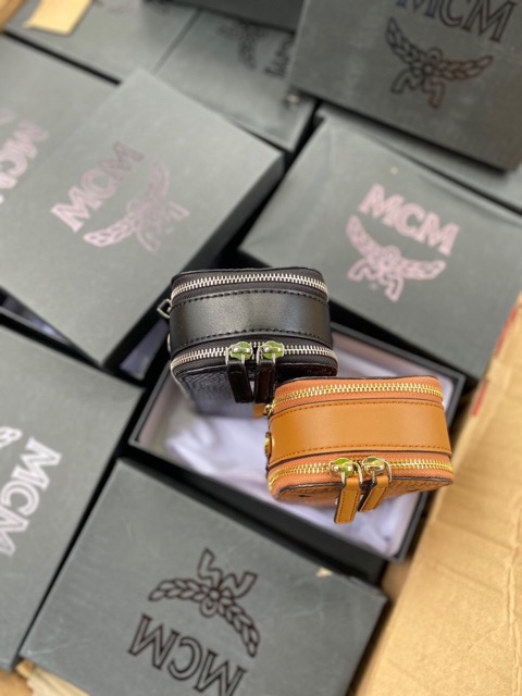 TÚI ĐỰNG ĐIỆN THOẠI M.C.M