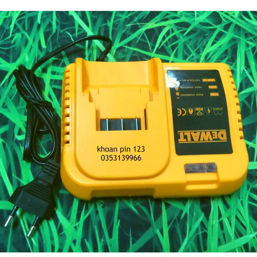 Sạc pin sạc đế 21V Dewalt dùng cho máy khoan pin