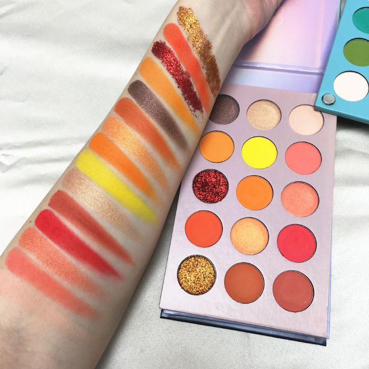 Bảng màu mắt Beauty Glazed Color Board 60 ô 4 tầng đủ nhỏ gọn, tiện lợi mang theo người