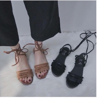 Sandal buộc dây