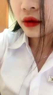 Son merzy L9 lên môi thật