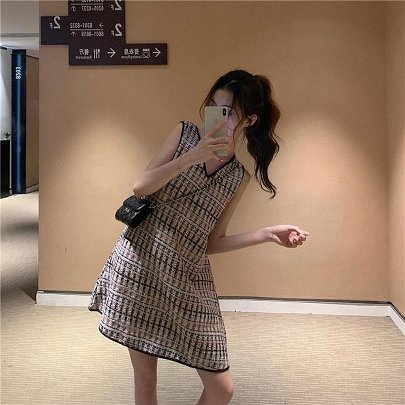 Áo Thun Nữ Tay Ngắn In Hình Thời Trang