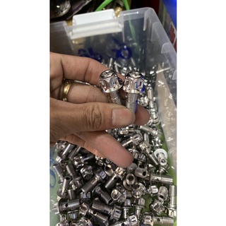 Ốc salaya gắn tay thắng