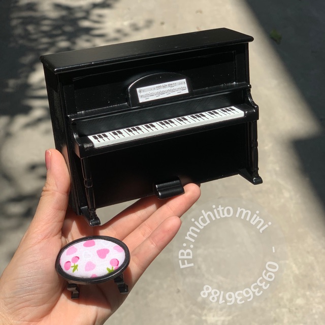 Đàn piano gỗ mini cho nhà búp bê