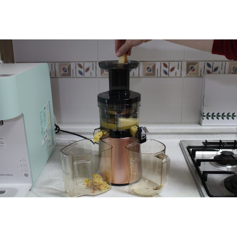 Máy ép trái cây nội địa Hàn Quốc Hurom Alpha H-AA-DBF17B và H-AA-LBF17B -  bảo hành 10 năm