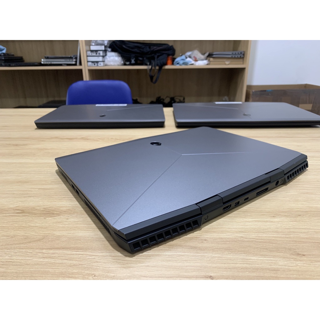 Laptop Alienware M15 R1 i7-8750H RAM 16GB SSD 128GB-HDD 1TB GTX 1060 6GB Màn hình 15.6" FHD IPS