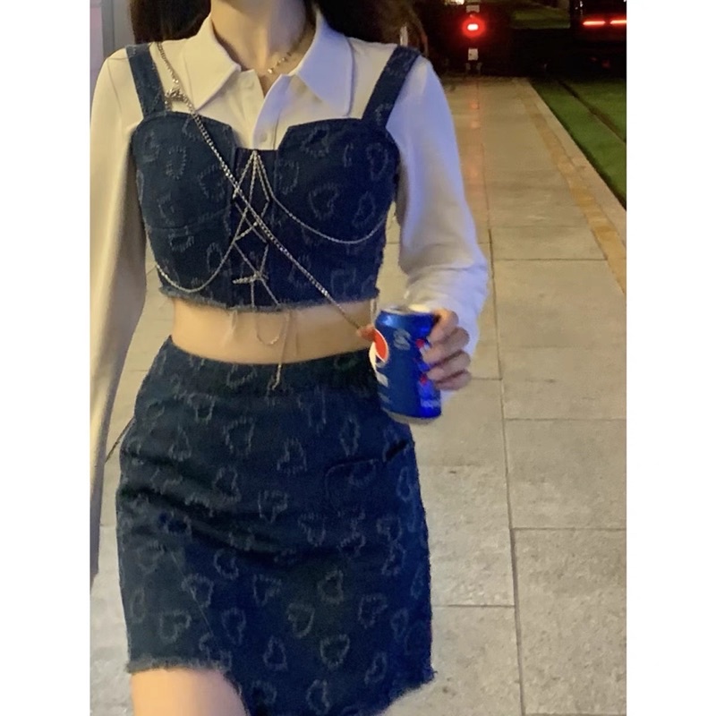 Set Ulzzang crop chân váy hoạ tiết trái tim