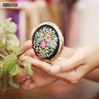 Set vật liệu gương thêu dễ thương