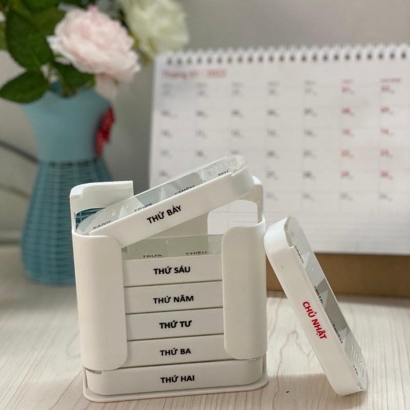 Hộp Chia Thuốc 7 Ngày Tiện Lợi 3 Ngăn Sáng Trưa Chiều Hàng Việt Nam Chất Lượng Cao Phiên Bản Tiếng Việt TomHouseVN