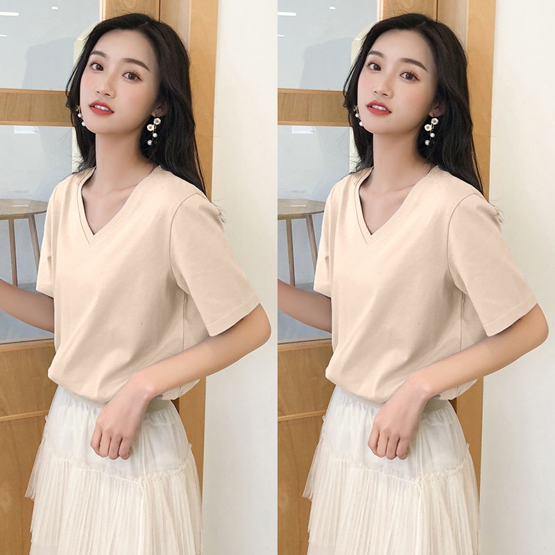 Áo thun nữ cổ tim tay ngắn form rộng unisex