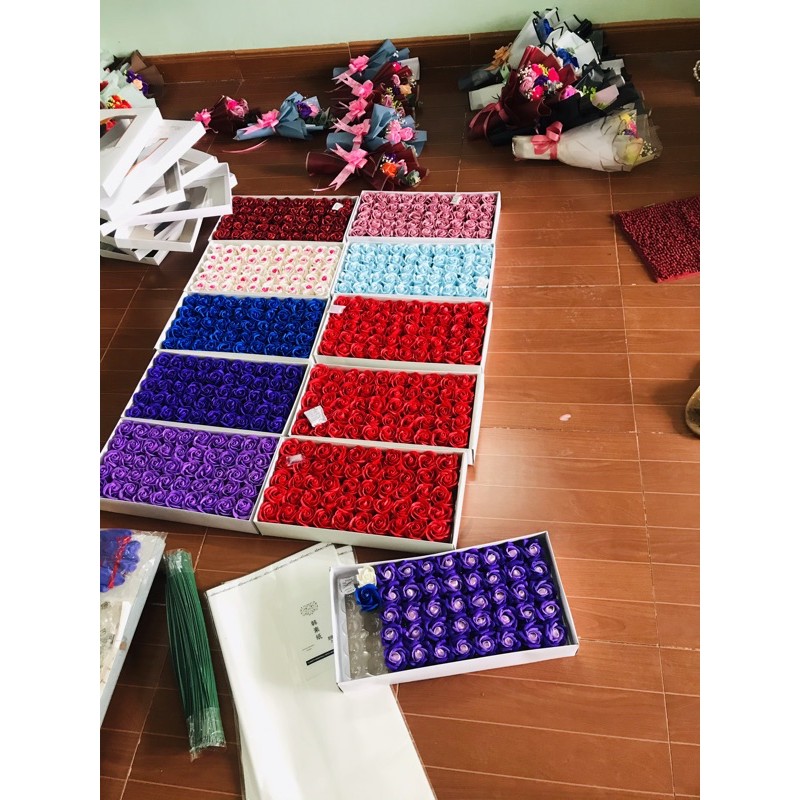 hộp 50 đầu bông hoa sáp