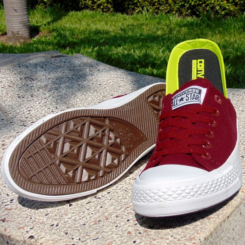 Giày Chuck II AllStar Classic Màu Đỏ Mận Cổ Thấp Nam