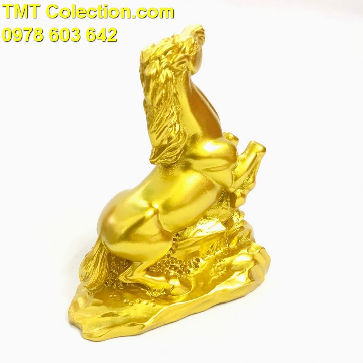 Tượng Con Ngựa Vàng dùng để trưng bày trên bàn sách, bàn làm việc, trên xe oto - TMT Collection - SP005235