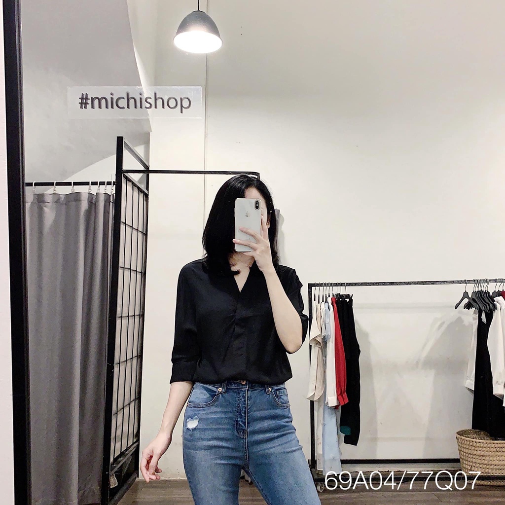 Áo sơ mi voan cổ V xuất xịn màu trắng-hồng-đen - 69A04