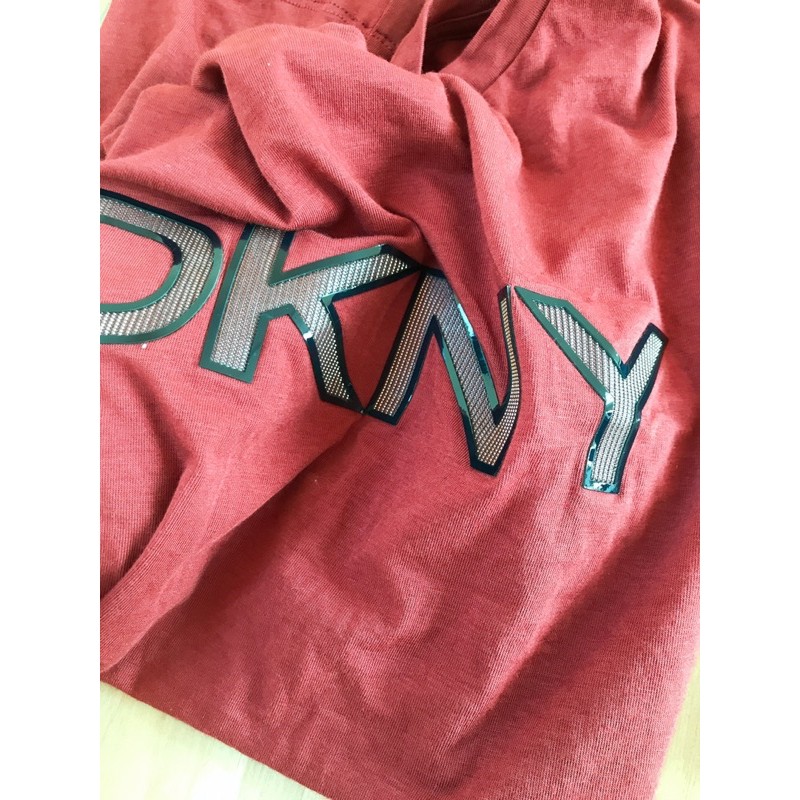 Áo phông nữ Dkny