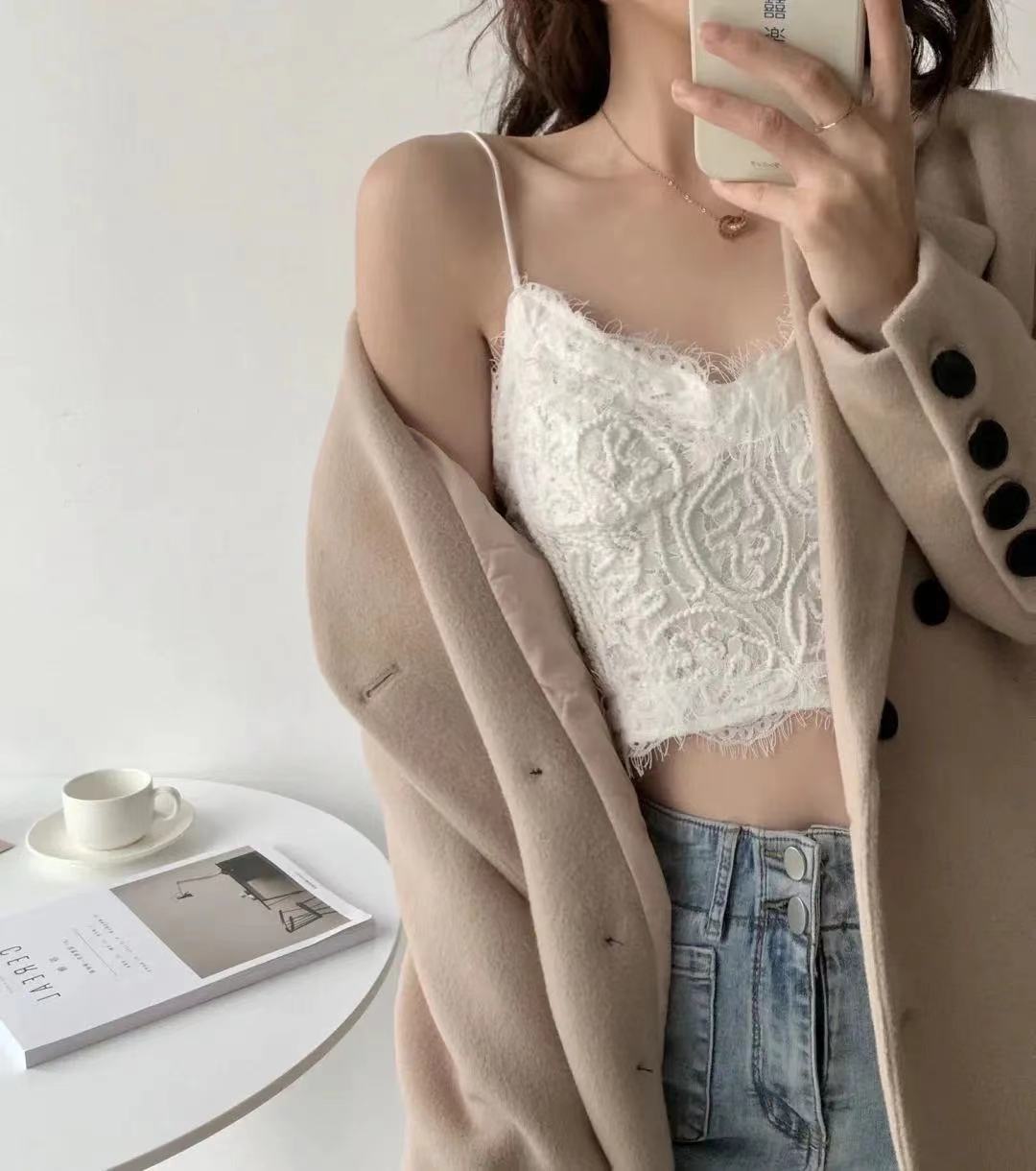 Áo croptop 2 dây phối ren cổ tim thời trang đi biển Hàn Quốc quyến rũ 4 màu tùy chọn | BigBuy360 - bigbuy360.vn