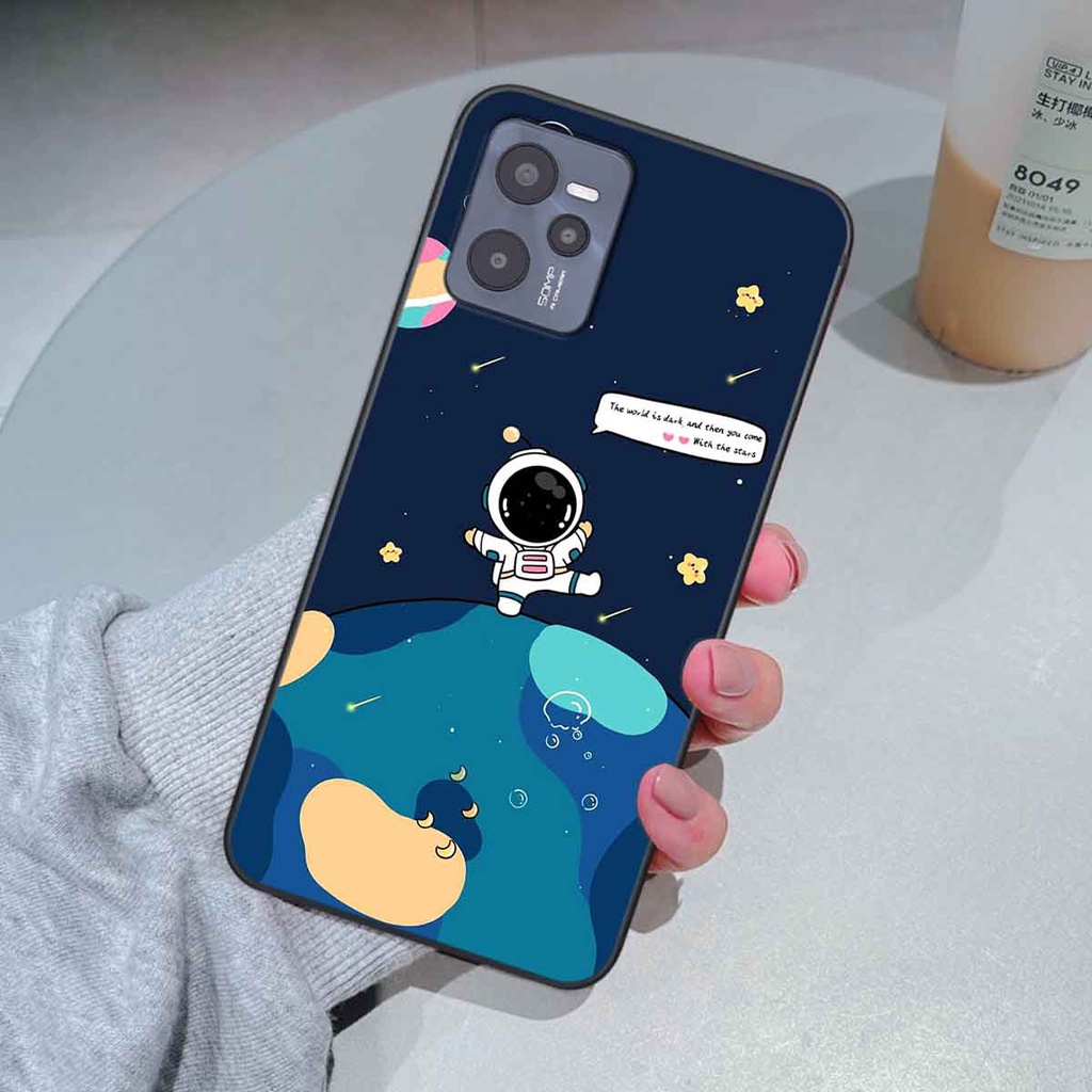 Ốp Realme C35 in hình vũ trụ, phi hành gia bầu trời cute dễ thương