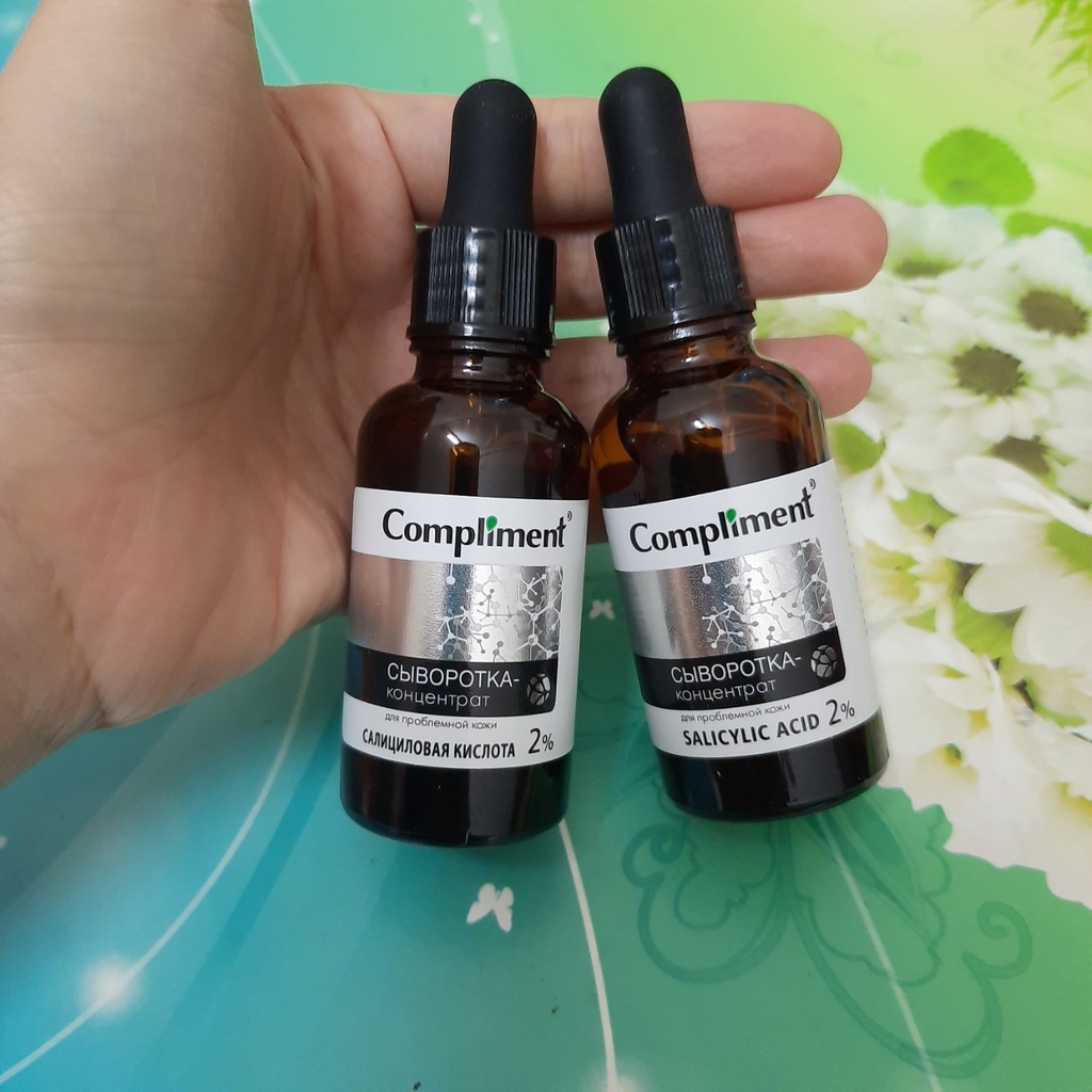 Serum BHA 2% Compliment giúp làm sạch da, kiềm dầu, giảm mụn, sợi đầu đen, bã nhờn trên da