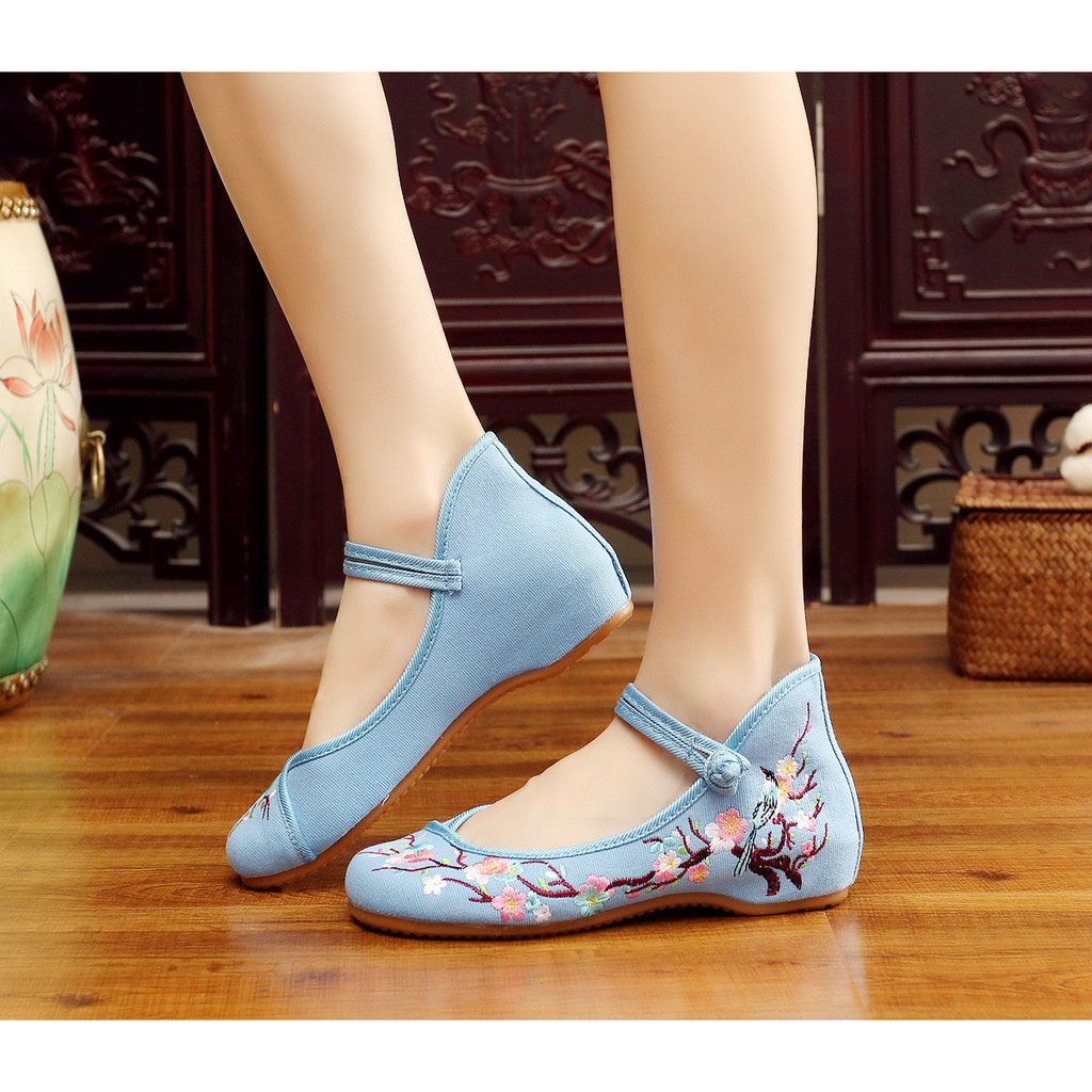Giày búp bê thêu họa tiết hoa phong cách Trung Hoa thanh lịch dành cho nữ