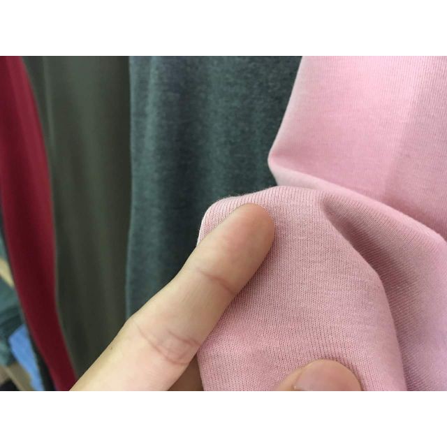 Đầm body xẻ tà AGE2X | BigBuy360 - bigbuy360.vn